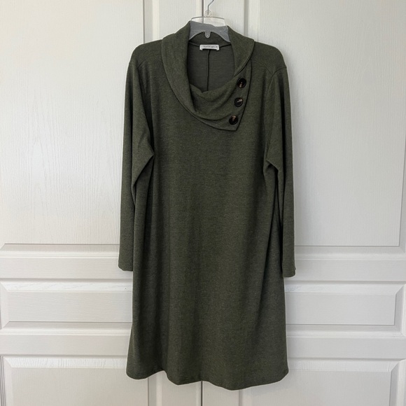 NWOT - Kaileigh Olive Long Sleeve Dress - Picture 5 of 8